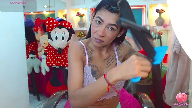 Snapshot of lorenapinto chatting on October 2025 11:50:01 AM lorenapinto online show from October 2025 11:50:01 AM