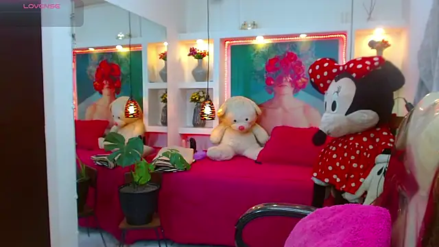 Snapshot of lorenapinto chatting on October 2025 01:31:01 AM lorenapinto online show from October 2025 01:31:01 AM