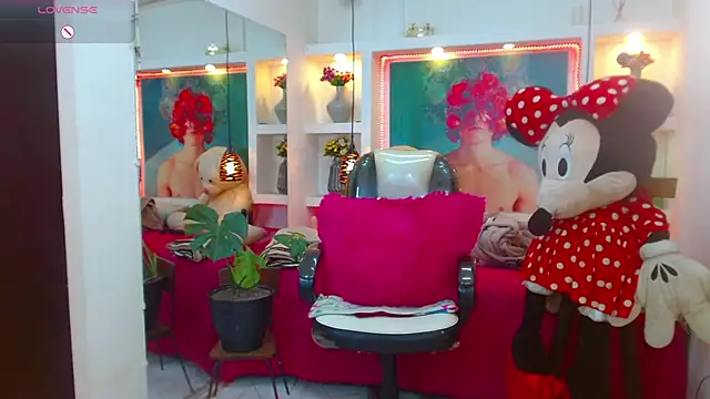 Snapshot of lorenapinto chatting on October 2025 01:36:03 PM lorenapinto online show from October 2025 01:36:03 PM