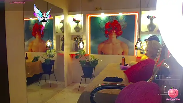 Snapshot of lorenapinto chatting on November 2025 08:07:01 PM lorenapinto online show from November 2025 08:07:01 PM