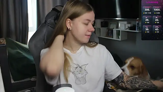 candy maggie online show from December 2024 09:35:01 AM