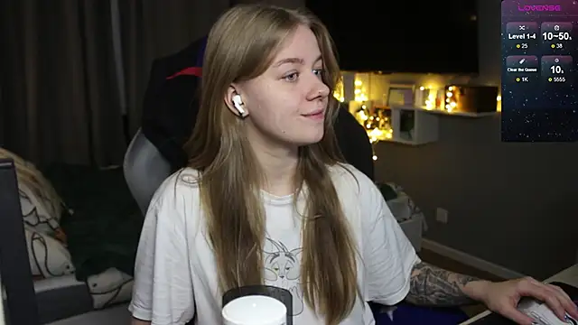 candy maggie online show from December 2024 05:19:02 PM