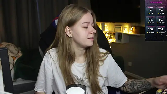 candy maggie online show from December 2024 06:57:02 AM