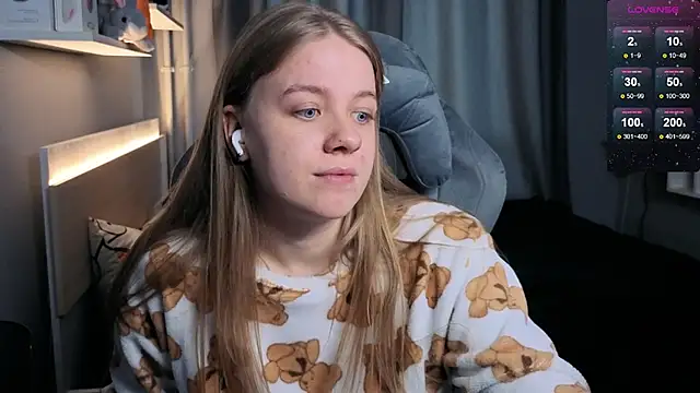 candy maggie online show from March 2025 01:01:01 PM