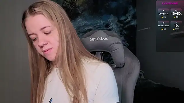 candy maggie online show from December 2025 09:25:01 AM