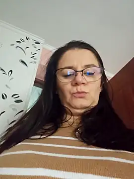 KristenVega online show from November 2025 11:53:02 AM