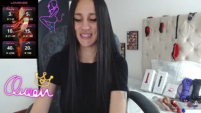 Snapshot of thin_tatto chatting on February 2026 04:32:01 PM thin tatto online show from February 2026 04:32:01 PM