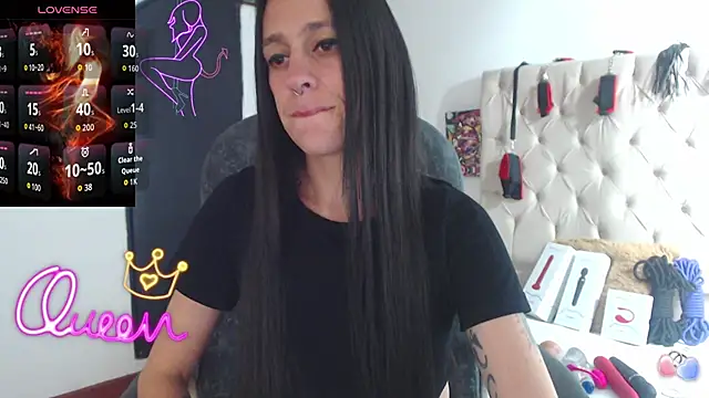 Snapshot of thin_tatto chatting on March 2026 02:10:01 PM thin tatto online show from March 2026 02:10:01 PM