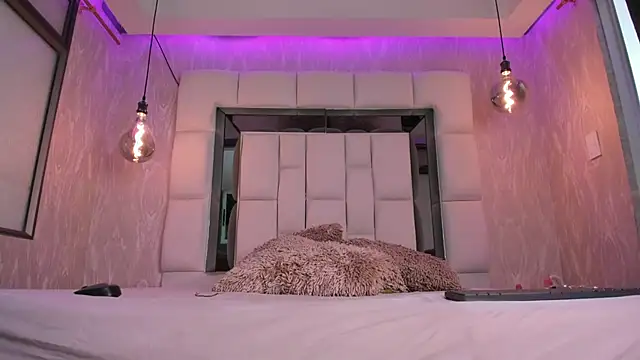 Snapshot of summer_lee_ chatting on January 2025 09:00:01 PM summer lee online show from January 2025 09:00:01 PM