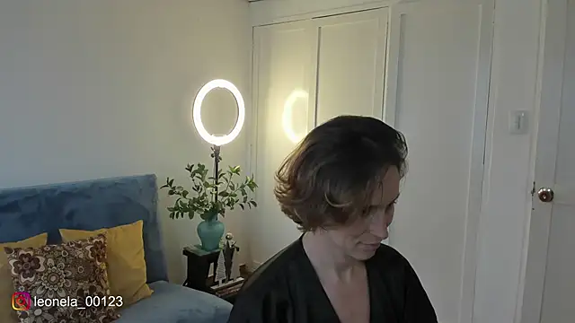 cuddlingbunny online show from January 2026 08:03:01 PM