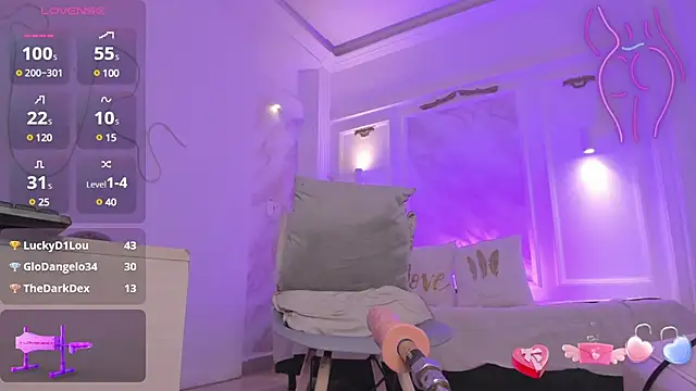 Snapshot of NastassjaCandy chatting on March 2025 09:27:01 PM NastassjaCandy online show from March 2025 09:27:01 PM