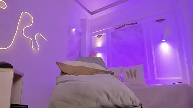 Snapshot of NastassjaCandy chatting on March 2025 10:37:02 PM NastassjaCandy online show from March 2025 10:37:02 PM