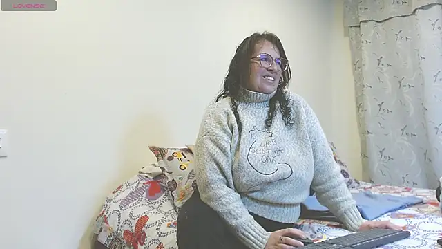 honeyhot paty online show from February 2025 08:20:02 PM