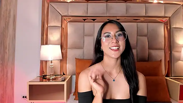 DaraBeckett online show from February 2025 06:24:01 PM