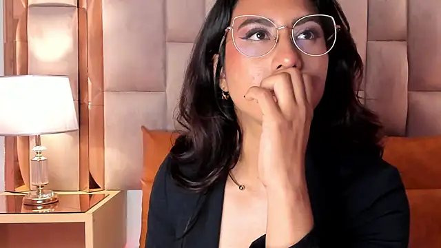 DaraBeckett online show from February 2025 06:41:01 PM