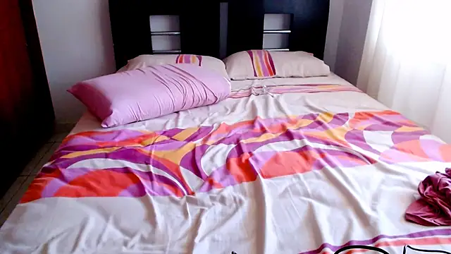 emely sexx20 online show from March 2025 06:32:01 PM