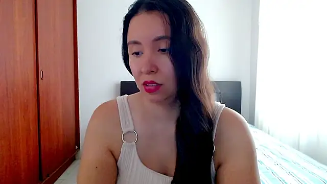 emely sexx20 online show from November 2025 05:27:01 PM