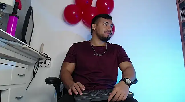 BrianMalonee online show from February 2025 02:02:01 PM