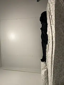 Edw95S online show from February 2026 07:53:01 AM