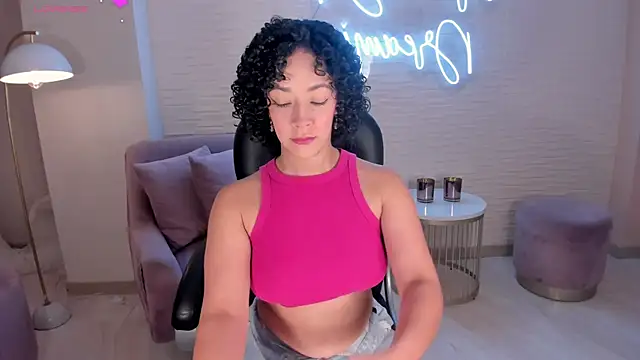 Snapshot of AlessaRomero chatting on March 2025 08:00:01 PM AlessaRomero online show from March 2025 08:00:01 PM