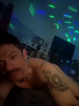 Snapshot of Tony_Torrente chatting on April 2026 03:50:02 PM Tony Torrente online show from April 2026 03:50:02 PM