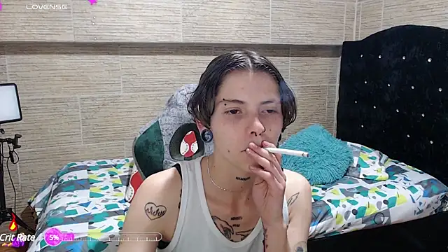 Snapshot of pretty_cristal69 chatting on December 2024 03:15:02 AM pretty cristal69 online show from December 2024 03:15:02 AM