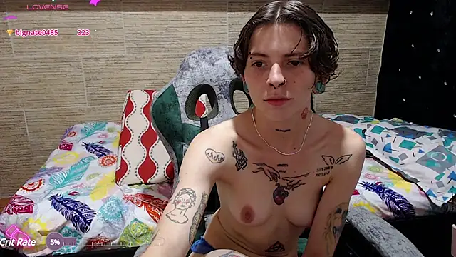 Snapshot of pretty_cristal69 chatting on January 2025 11:51:02 PM pretty cristal69 online show from January 2025 11:51:02 PM