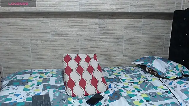 Snapshot of pretty_cristal69 chatting on January 2025 10:13:02 PM pretty cristal69 online show from January 2025 10:13:02 PM