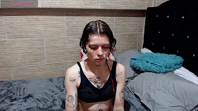 Snapshot of pretty_cristal69 chatting on February 2025 11:55:01 AM pretty cristal69 online show from February 2025 11:55:01 AM