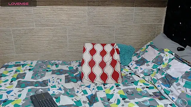 Snapshot of pretty_cristal69 chatting on March 2025 06:33:02 AM pretty cristal69 online show from March 2025 06:33:02 AM