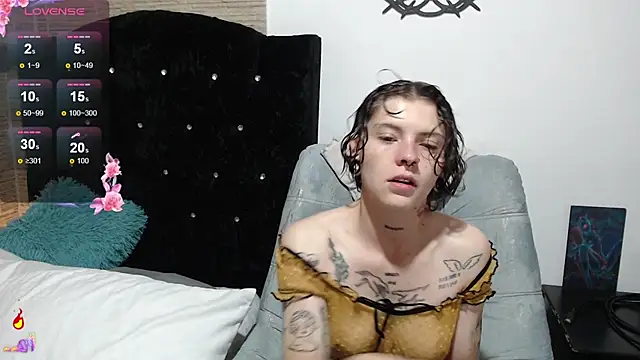 Snapshot of pretty_cristal69 chatting on September 2025 11:58:01 AM pretty cristal69 online show from September 2025 11:58:01 AM