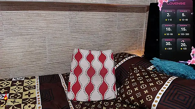 Snapshot of pretty_cristal69 chatting on October 2025 11:52:02 AM pretty cristal69 online show from October 2025 11:52:02 AM