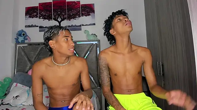 Snapshot of Lagosanthos chatting on February 2026 10:14:01 PM Lagosanthos online show from February 2026 10:14:01 PM