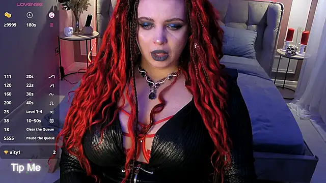 Miss Maya Mils online show from April 2026 01:04:01 AM