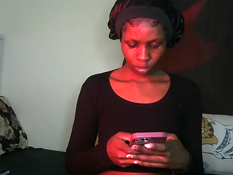 Snapshot of Bella_cute01 chatting on September 2025 09:17:02 PM Bella cute01 online show from September 2025 09:17:02 PM