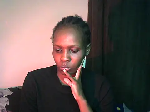 Snapshot of Bella_cute01 chatting on October 2025 12:30:02 AM Bella cute01 online show from October 2025 12:30:02 AM