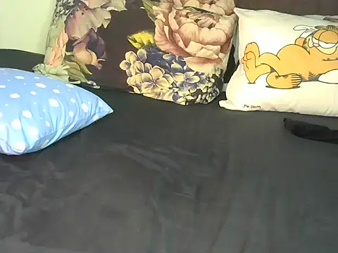 Snapshot of Bella_cute01 chatting on October 2025 10:49:01 AM Bella cute01 online show from October 2025 10:49:01 AM