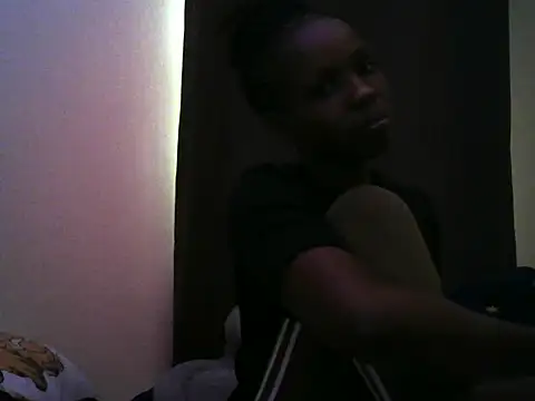 Snapshot of Bella_cute01 chatting on November 2025 04:23:02 AM Bella cute01 online show from November 2025 04:23:02 AM