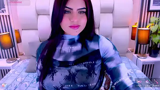 Snapshot of sarah_cream chatting on April 2026 03:50:02 AM sarah cream online show from April 2026 03:50:02 AM