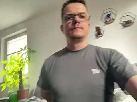 deskriptive online show from June 2026 04:17:02 PM