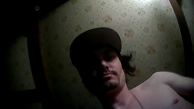 Snapshot of JustTylerr chatting on May 2026 05:25:02 AM JustTylerr online show from May 2026 05:25:02 AM