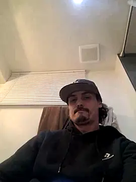 Snapshot of JustTylerr chatting on May 2026 06:51:02 AM JustTylerr online show from May 2026 06:51:02 AM