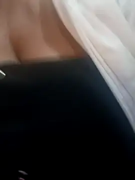 Snapshot of Cristal__04 chatting on February 2025 03:31:02 PM Cristal 04 online show from February 2025 03:31:02 PM