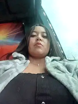 Snapshot of Cristal__04 chatting on December 2025 05:09:01 PM Cristal 04 online show from December 2025 05:09:01 PM