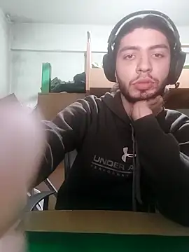 kleineid77 online show from March 2025 04:39:02 PM