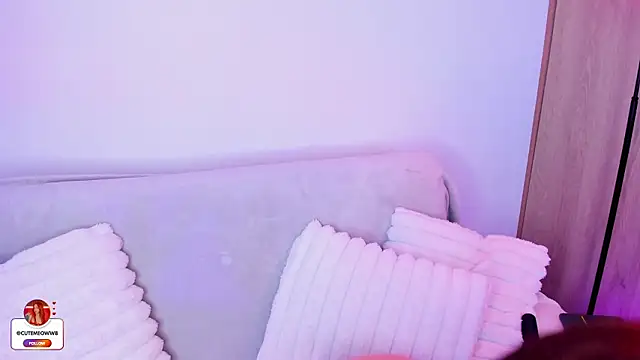 Snapshot of meow_moon_ chatting on March 2026 08:28:01 AM meow moon online show from March 2026 08:28:01 AM