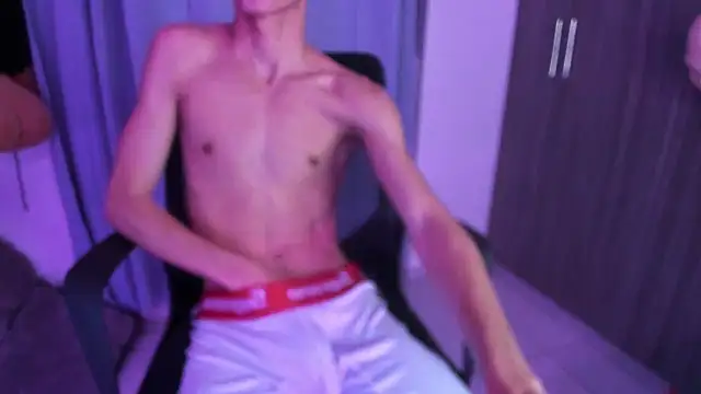 isaaclatino online show from November 2025 06:23:02 AM