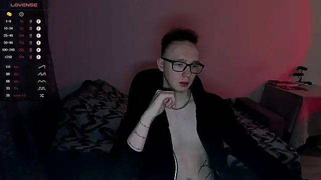 Snapshot of Alex_silents chatting on December 2024 11:11:02 AM Alex silents online show from December 2024 11:11:02 AM