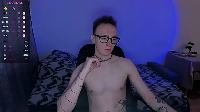 Snapshot of Alex_silents chatting on January 2025 11:07:01 AM Alex silents online show from January 2025 11:07:01 AM