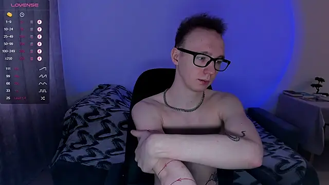 Snapshot of Alex_silents chatting on January 2025 10:55:01 AM Alex silents online show from January 2025 10:55:01 AM